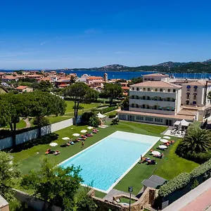 Ahr Baja & Hotel Cannigione